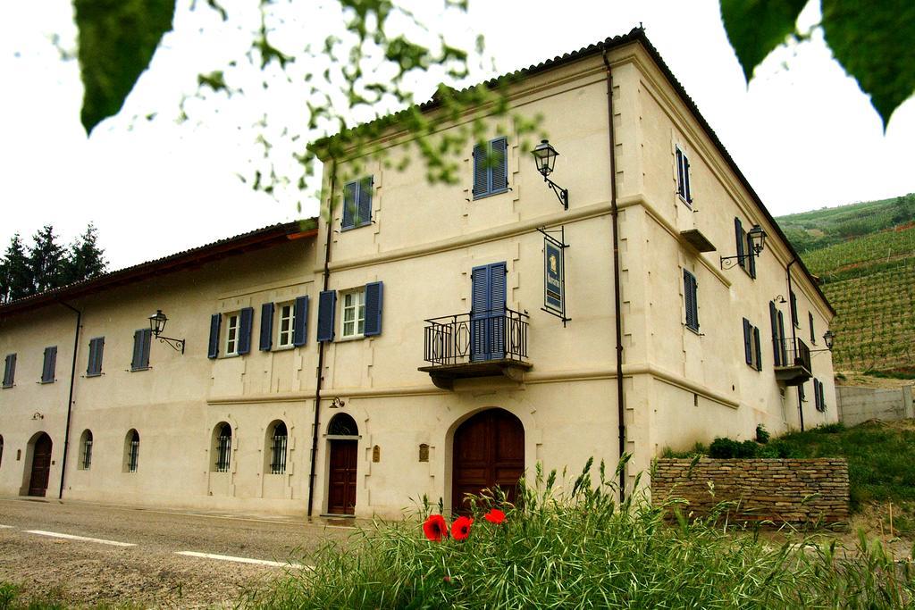 Marcarini Agriturismo 네비글레 외부 사진