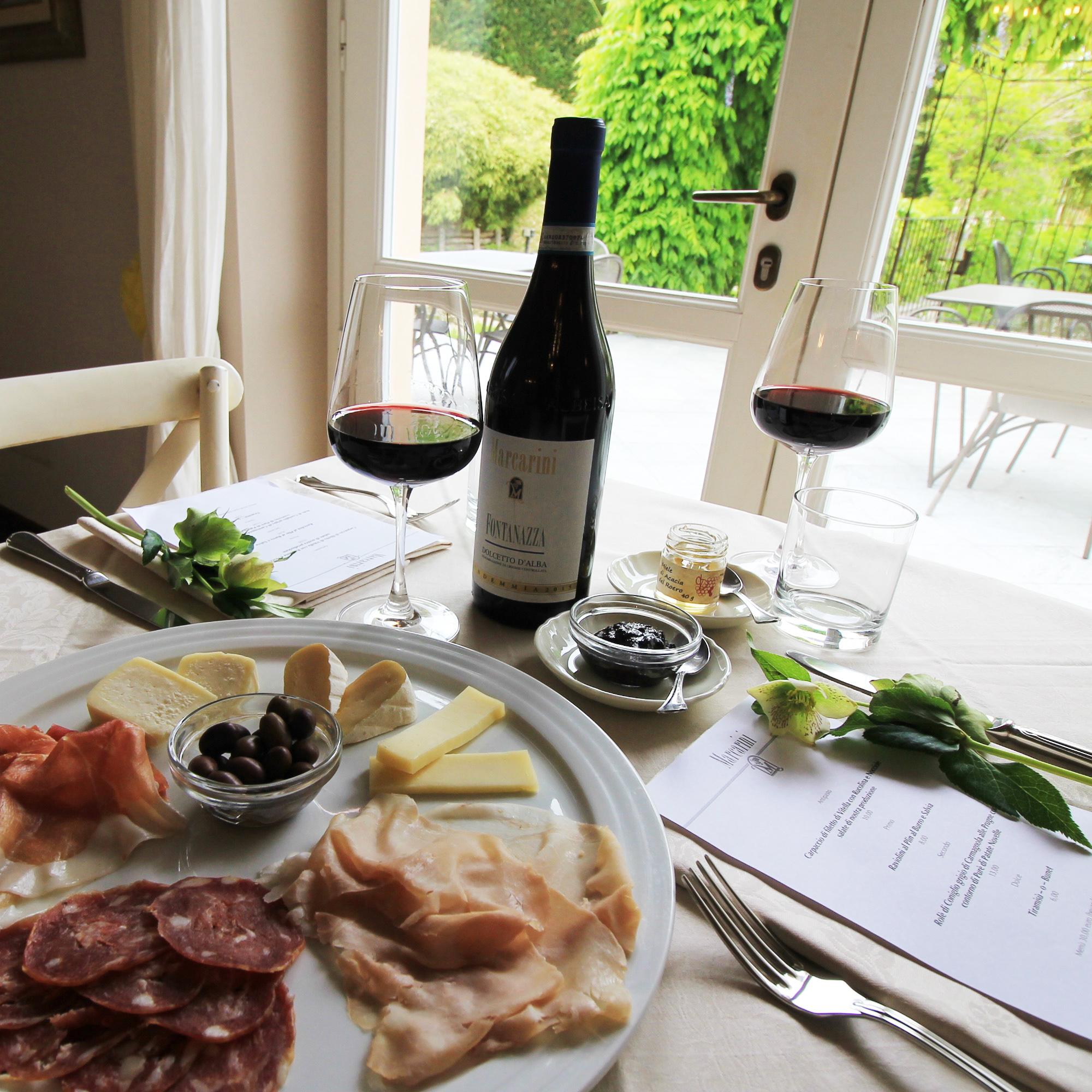 Marcarini Agriturismo 네비글레 외부 사진