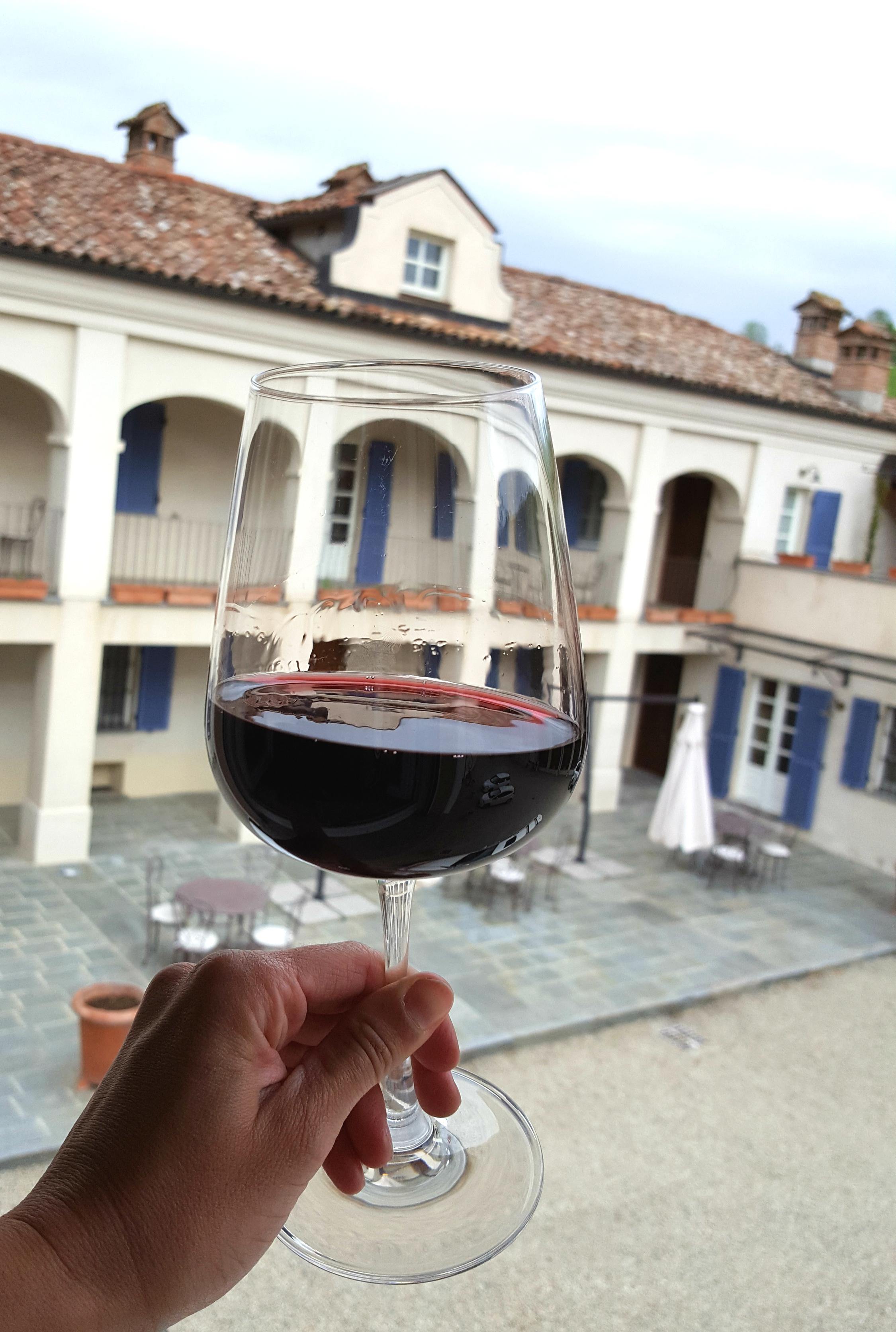 Marcarini Agriturismo 네비글레 외부 사진