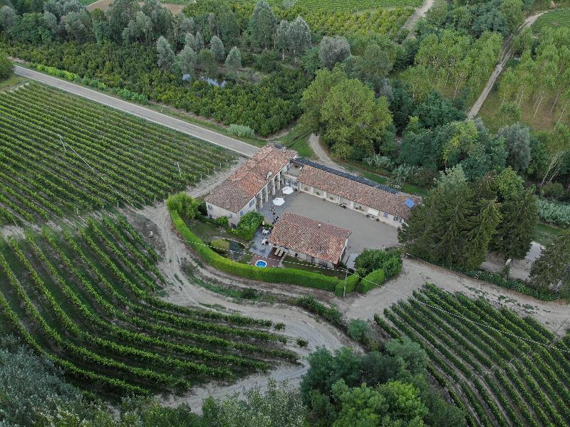 Marcarini Agriturismo 네비글레 외부 사진